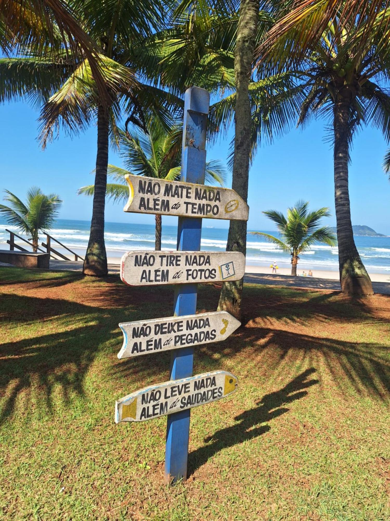 Apartamento Duplex Pe Na Areia, Do Tombo - Guaruja/sp. Guarujá