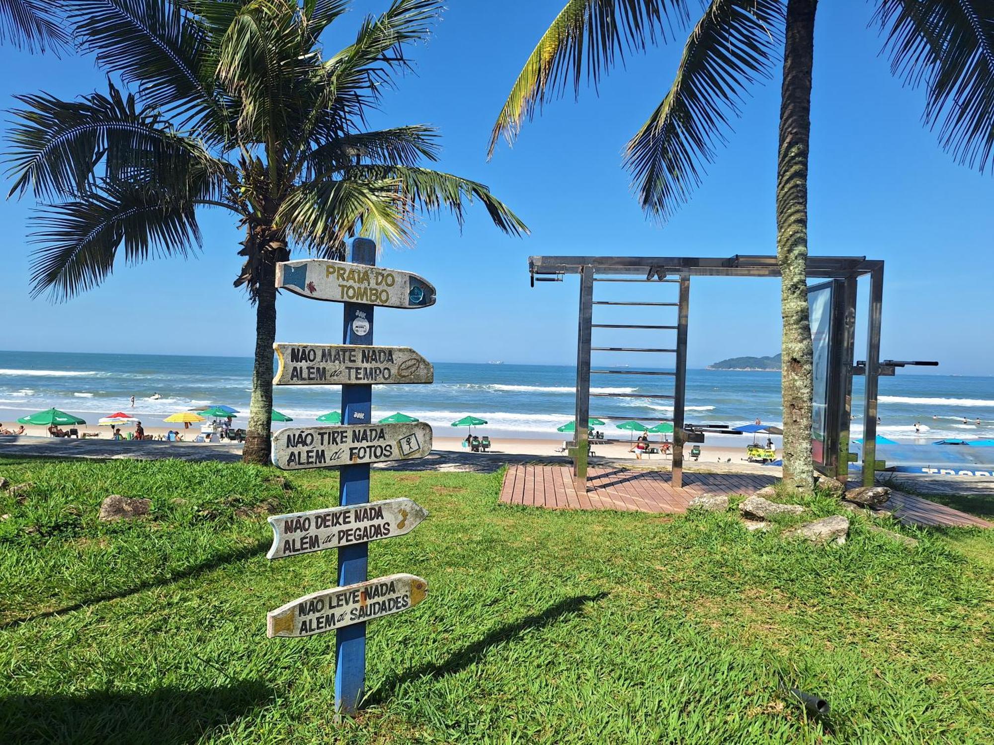 Duplex Pe Na Areia, Do Tombo - Guaruja/sp. * Guarujá